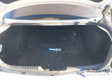 2010 Chrysler 300 Touring z USA, uszkodzony, nr VIN 2C3CA4CD4AH213499